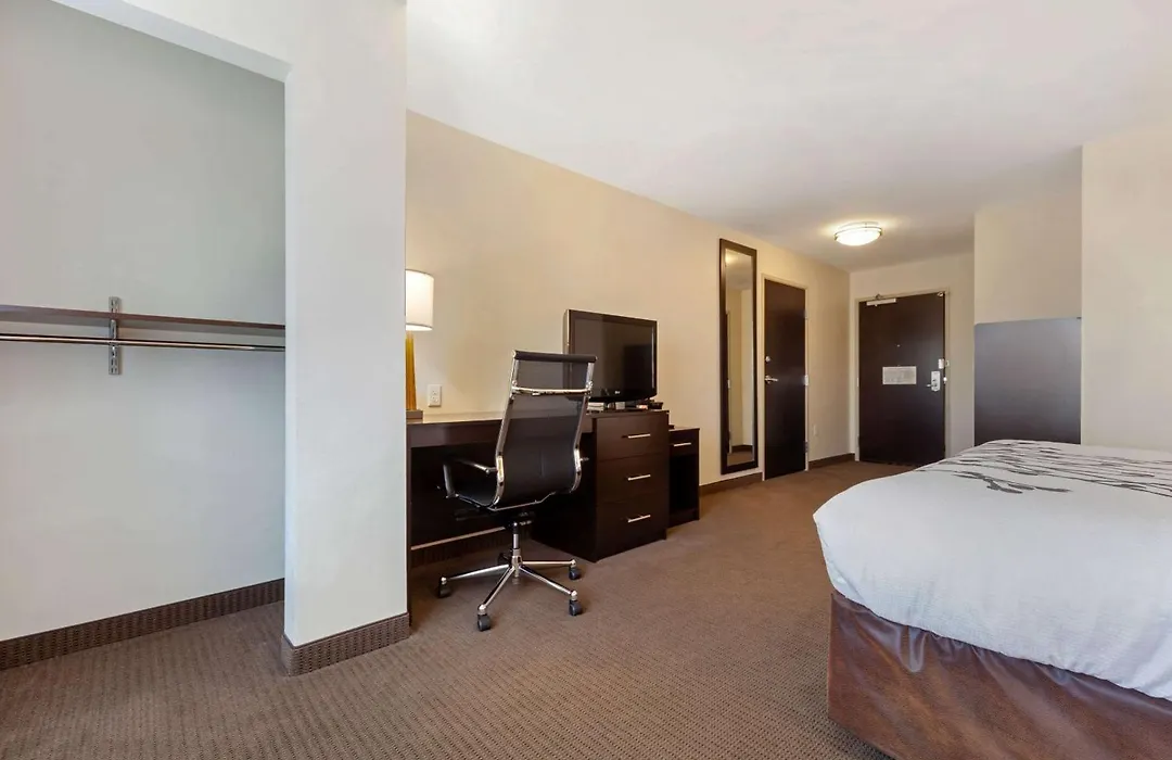 Sleep Inn & Suites Bismarck I-94-1