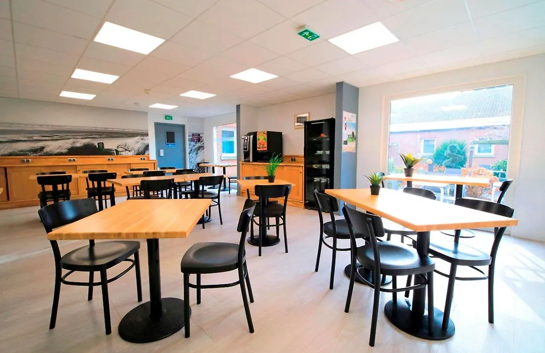 Brit Hotel Le Polder-1