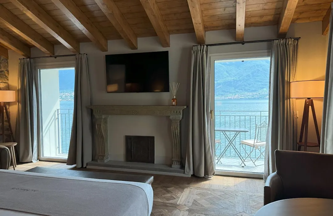 Al Molo 5 - Lake Front-1
