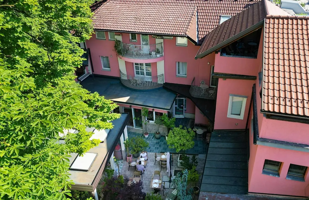 Boutique Hotel Asteria-1