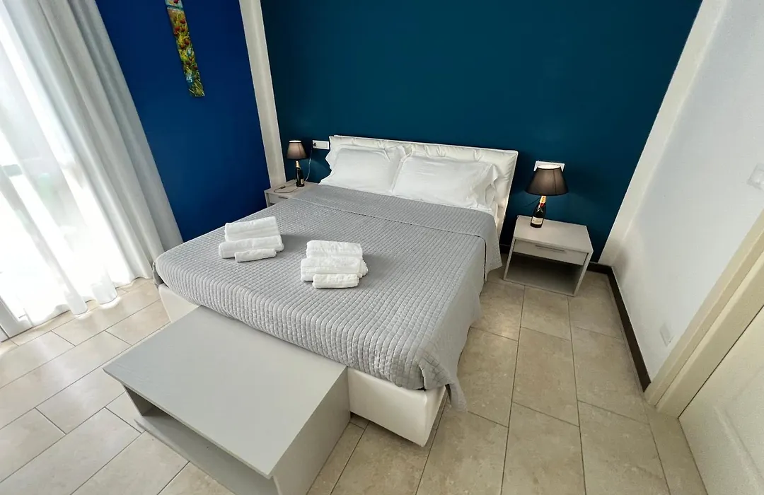 Dubaibeachotel-1