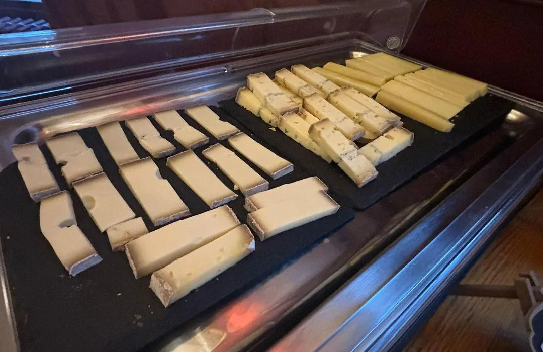 Hôtel Terminus - Pizzeria Pizz'a gogo - salle de sport - face à la gare-1