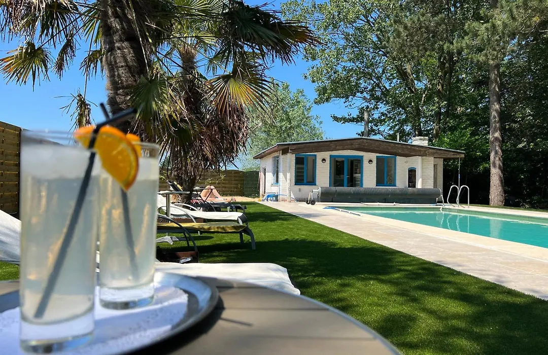 Hotel Fleur De Lys-1