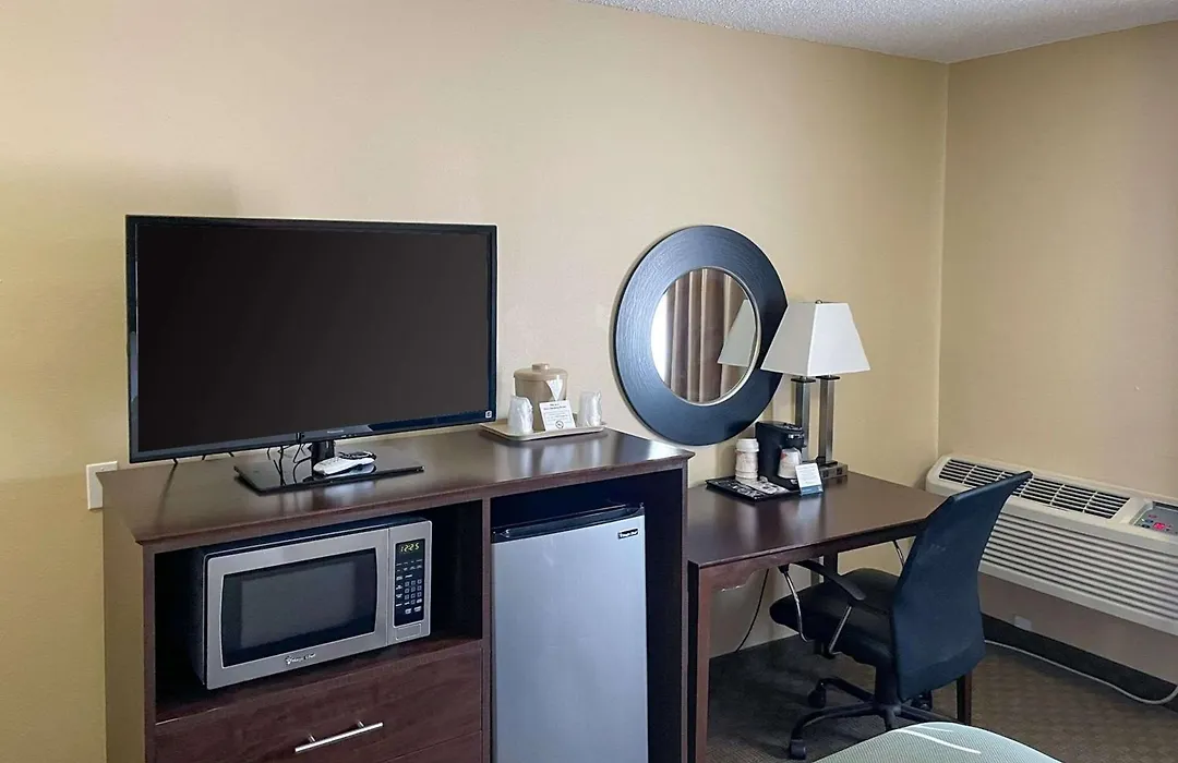 Quality Inn Ontario-1