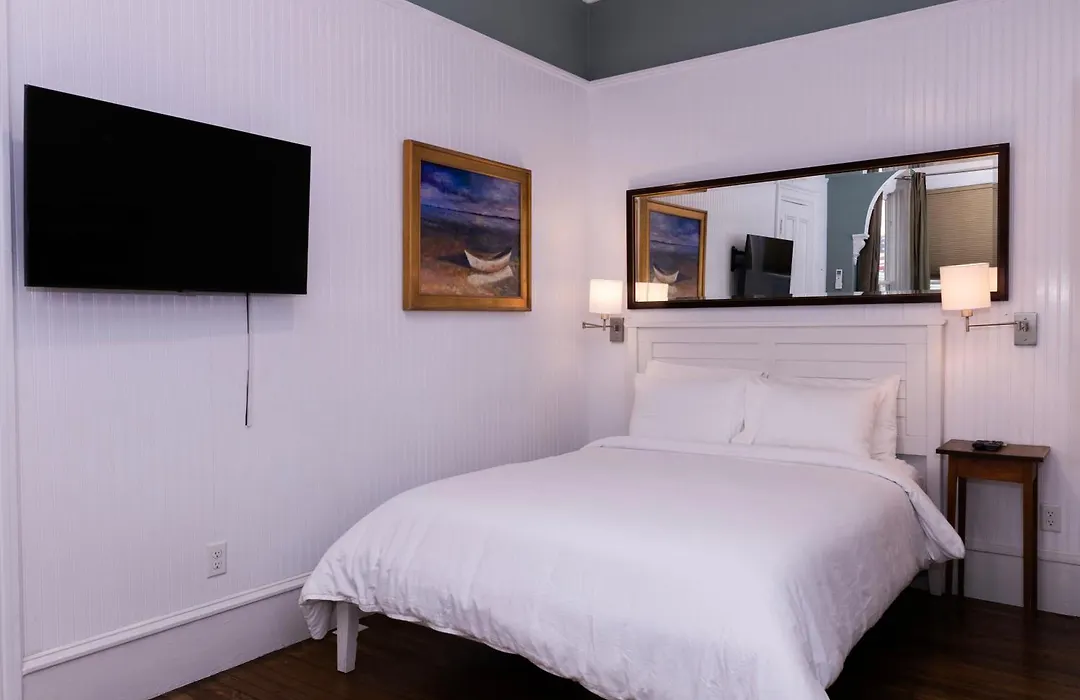 Prince Albert Guest House, Provincetown-1