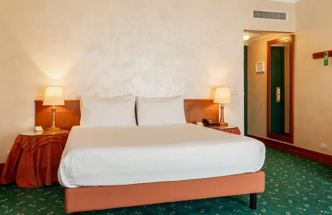 UNAHOTELS Golf Hotel Cavaglià-1
