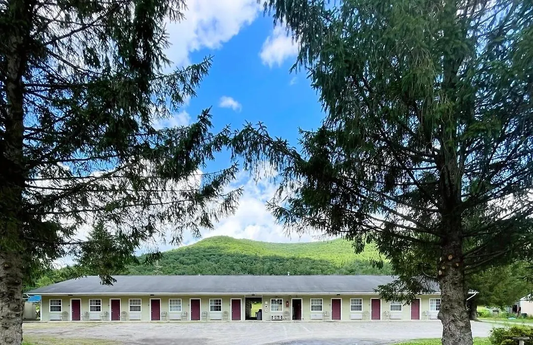 Coach Stop Inn-1
