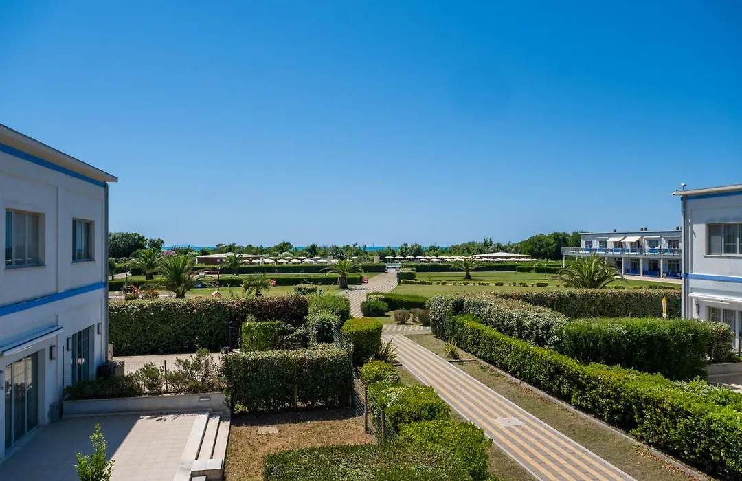 Solidago Residence-1