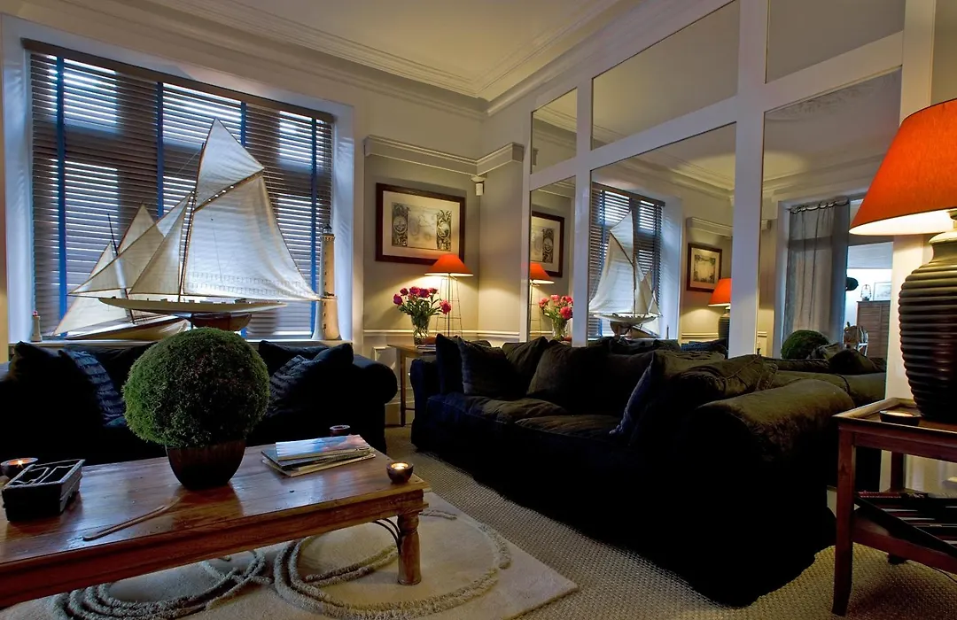 Le Petit Hôtel des Hortensias-1