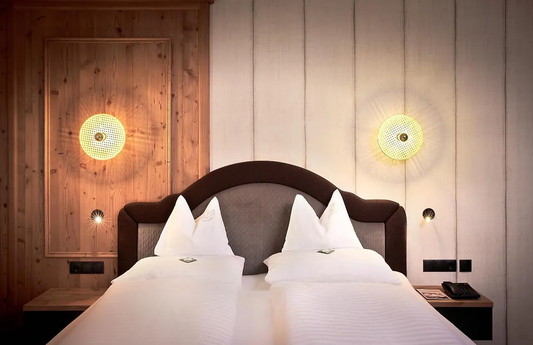 Hotel Neue Post-1