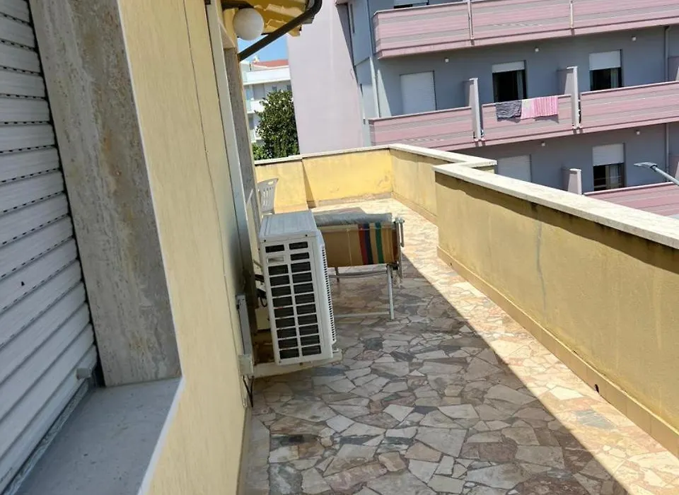 Casa Gialla-1