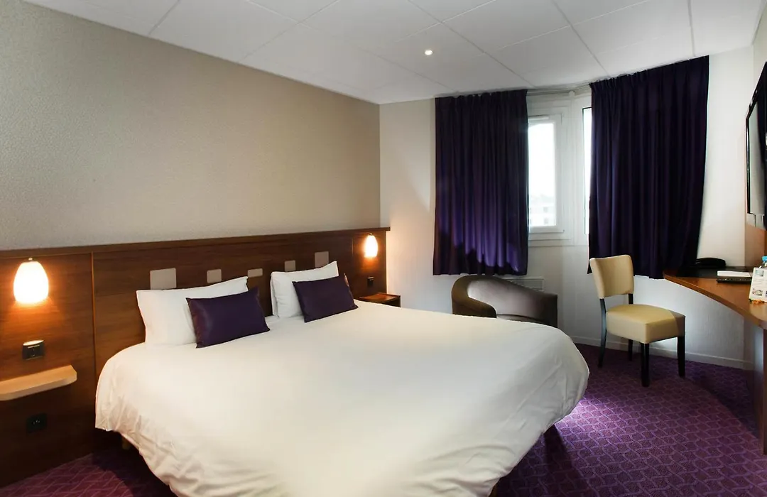 Brit Hotel Tours Sud – Le Cheops-1