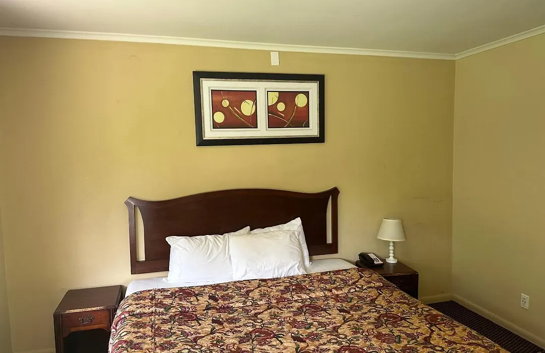 Kingston Motel-1