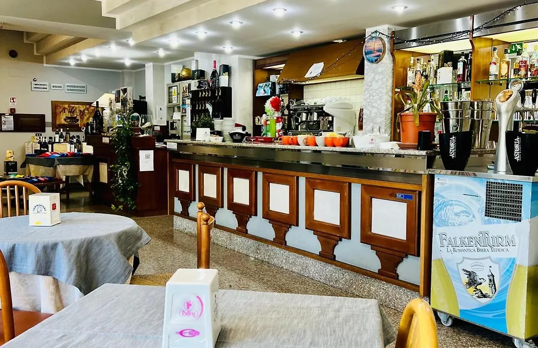 Hotel Paradiso-1
