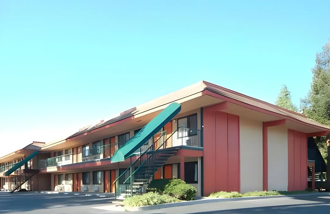 Days Inn By Wyndham Gilroy-1