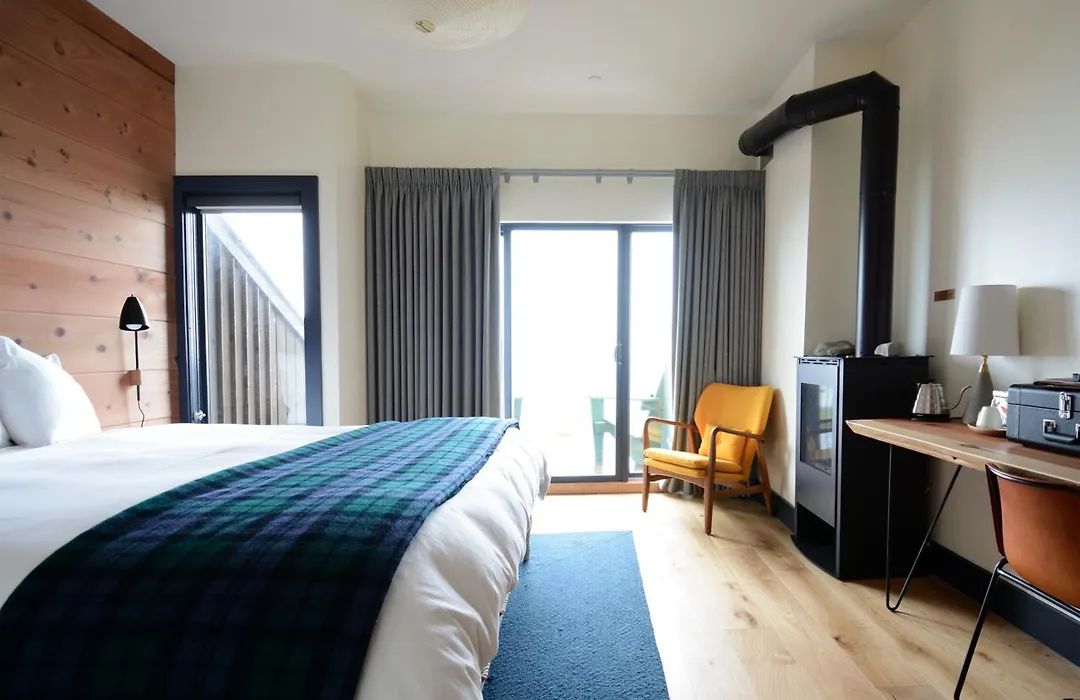 Timber Cove Resort-1