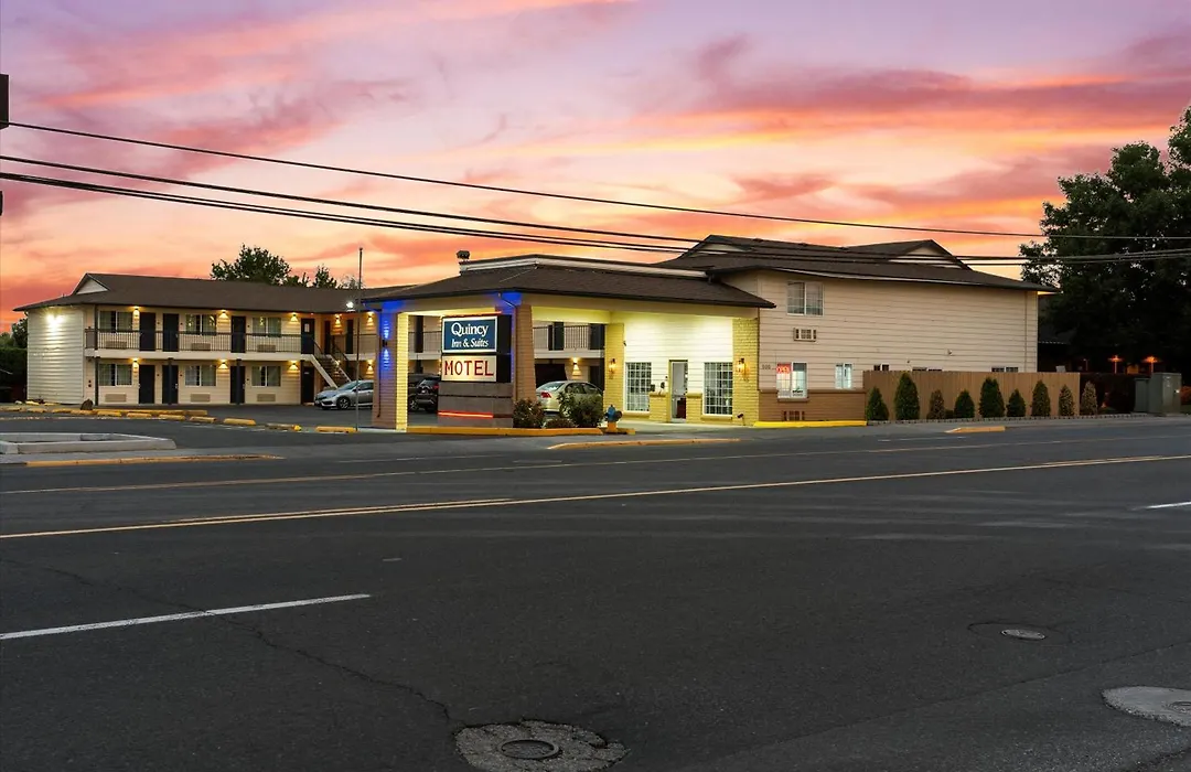 Quincy Inn And Suites-1