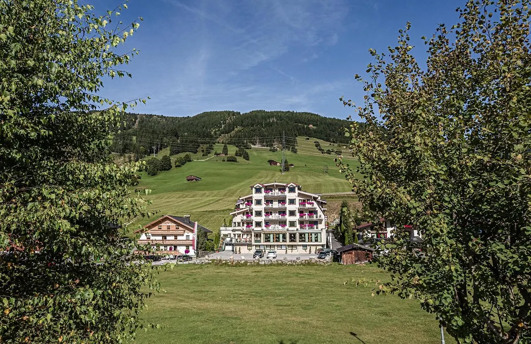 Wohlfuehlhotel Innertalerhof-1