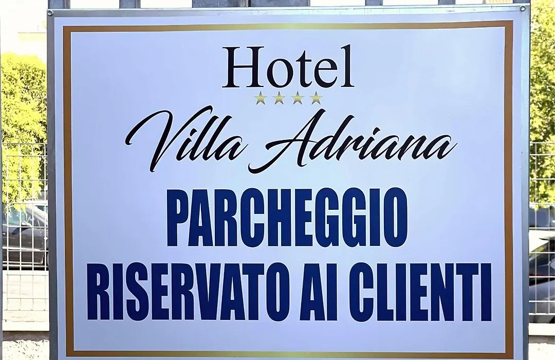 Villa Adriana Hotel-1