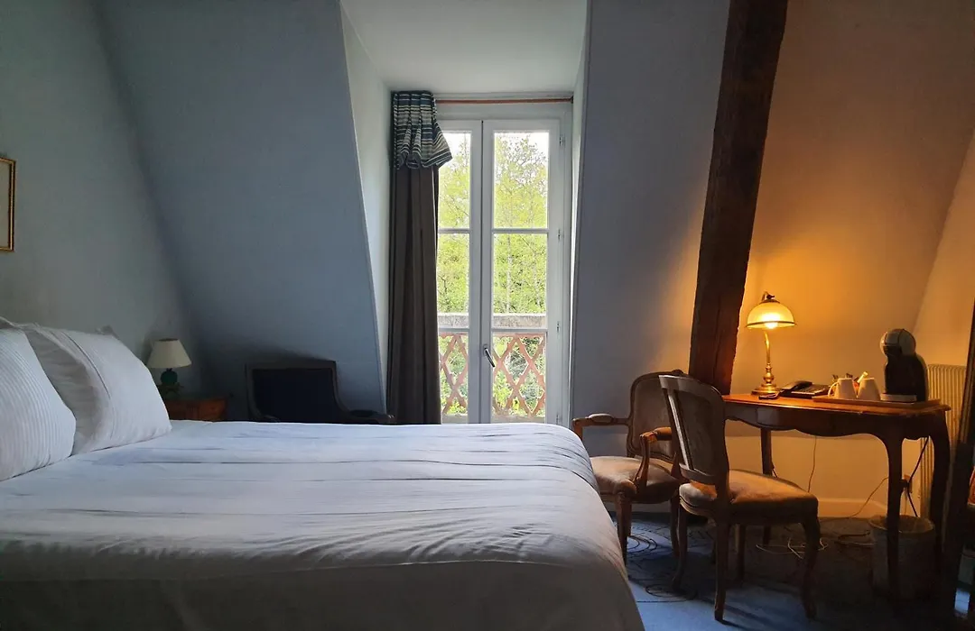 Hostellerie Du Chateau Les Muids-1