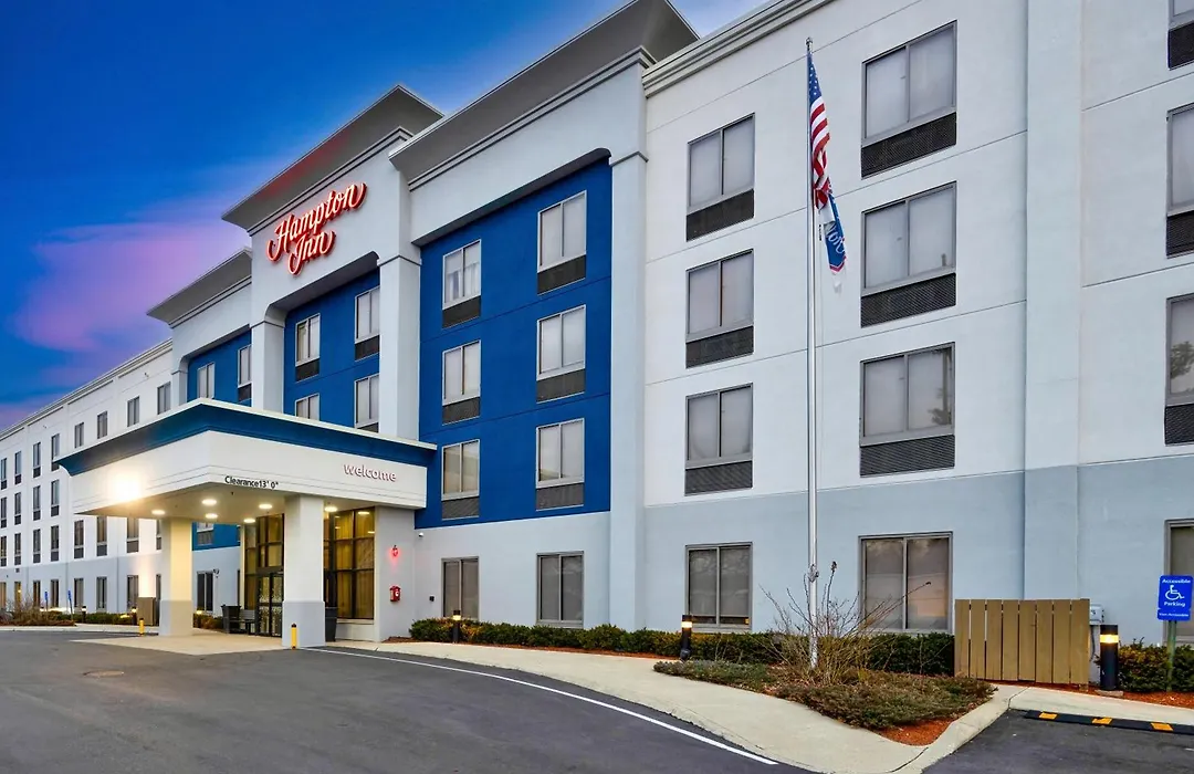 Hampton Inn Haverhill-1