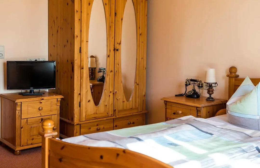 Landhotel "Zur Scheune"-1