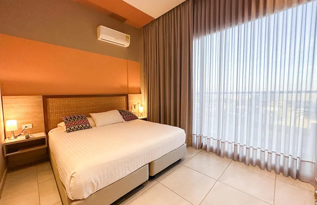 Fr Hotel-1