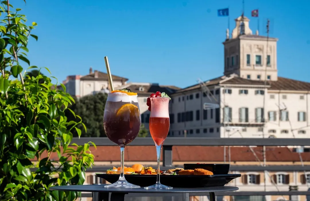 U-Visionary Roma Hotel-1