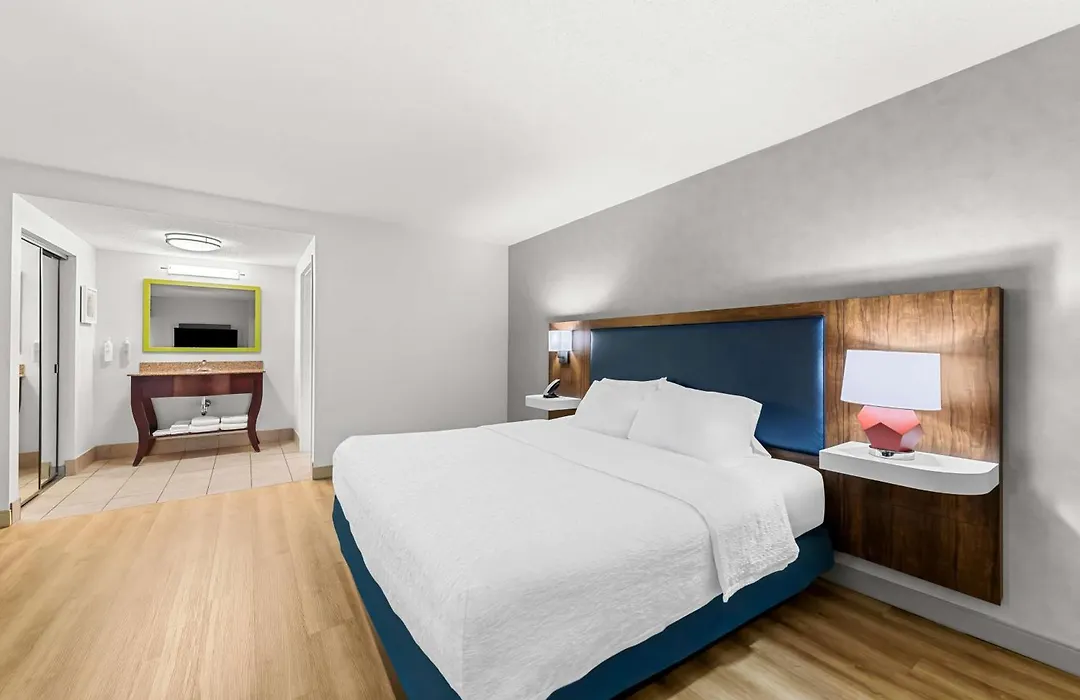 Hampton Inn Chattanooga-North-1