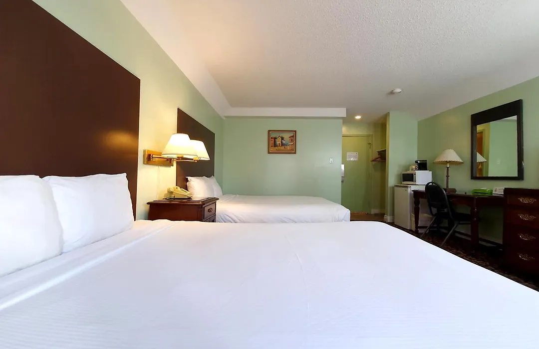Cloud 9 Inn-1