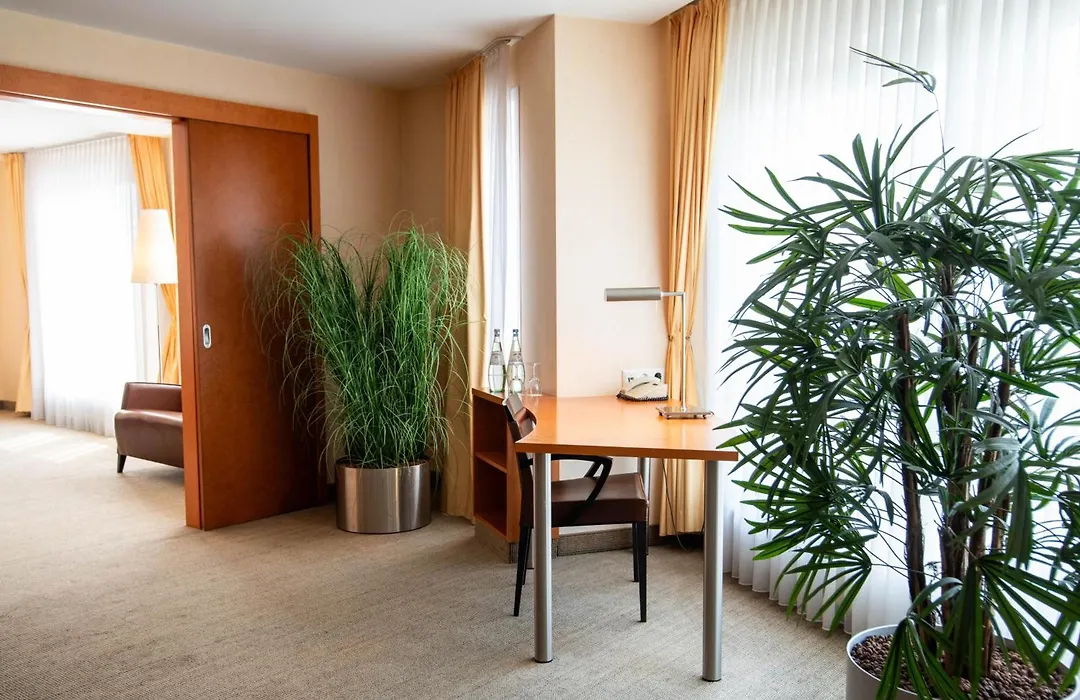 Best Western Premier Airporthotel Berlin-1