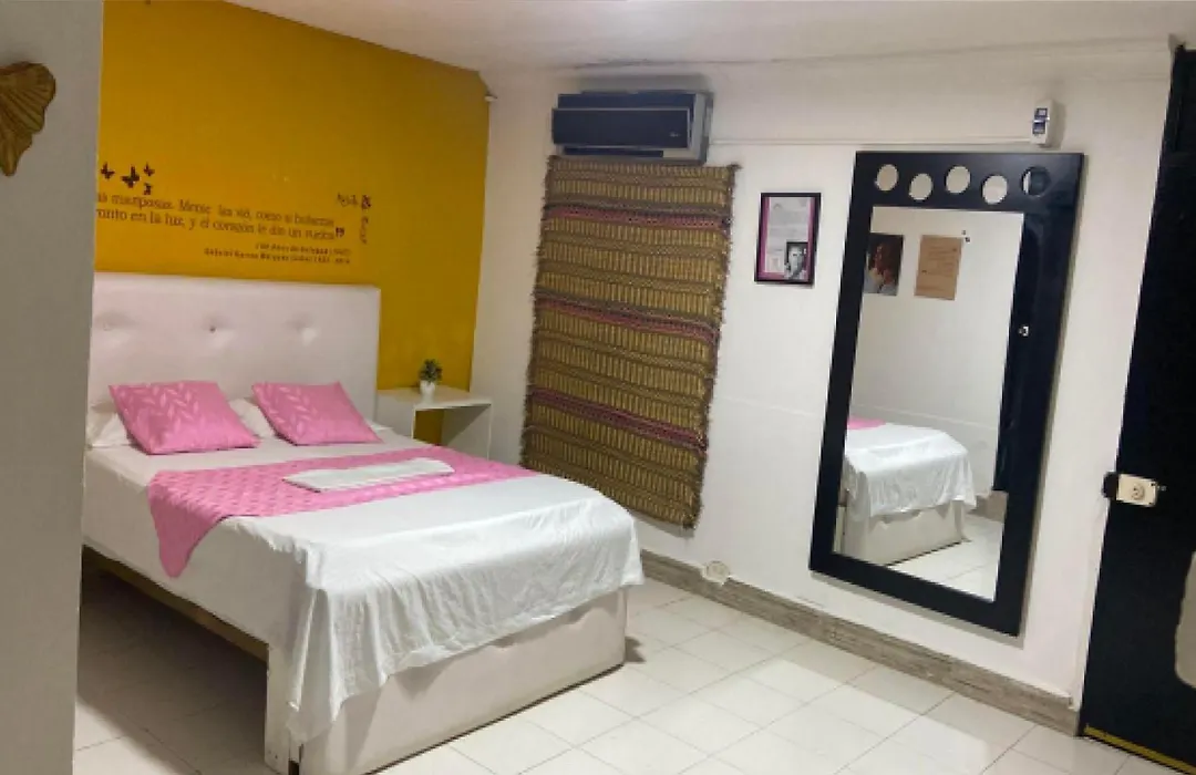 Hotel El Exito-1