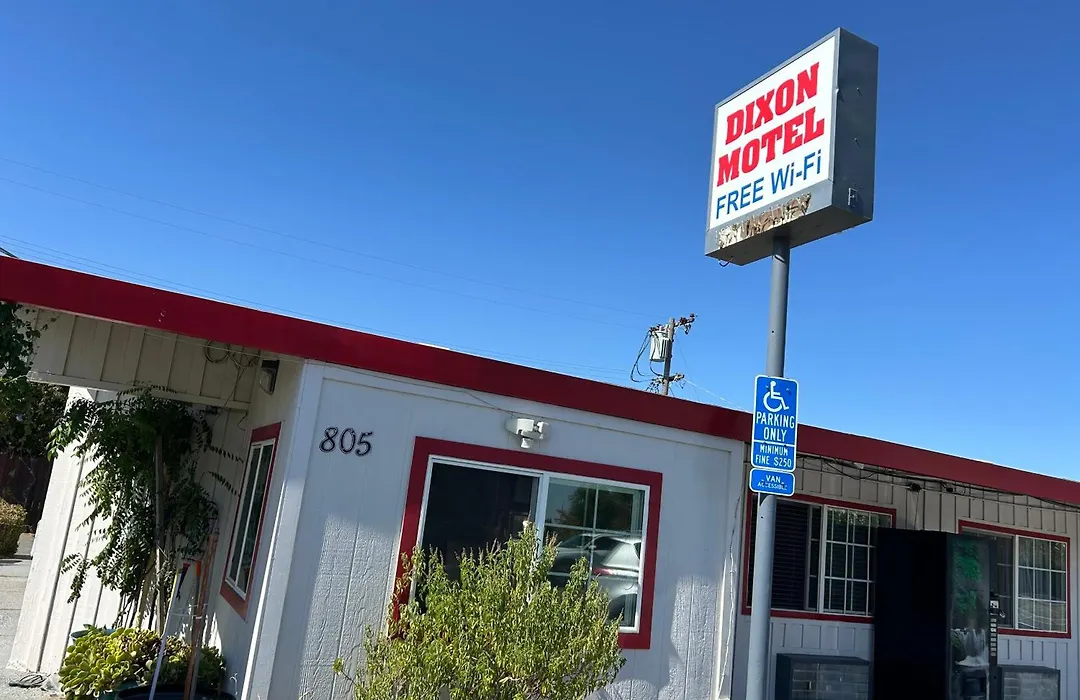 Dixon Motel-1