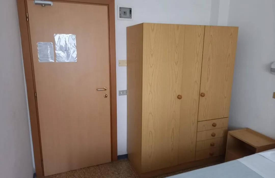 Hotel Serafini-1
