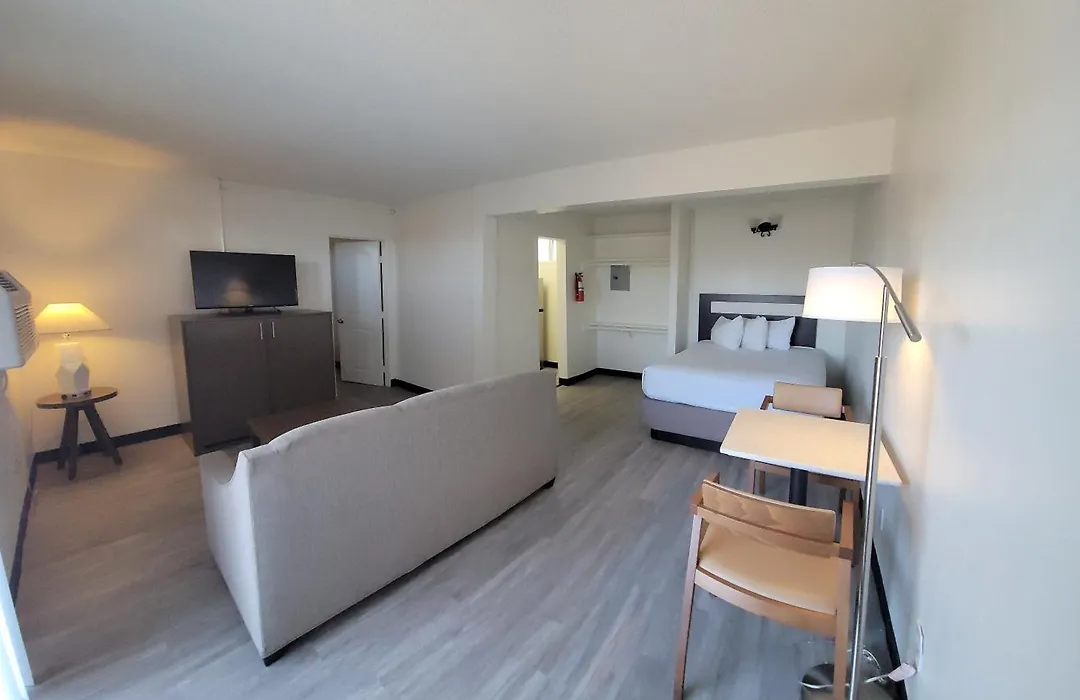 Mc Pacific Inn & Suites Torrance-1
