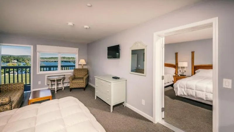Crescent Lake Inn And Suites-1