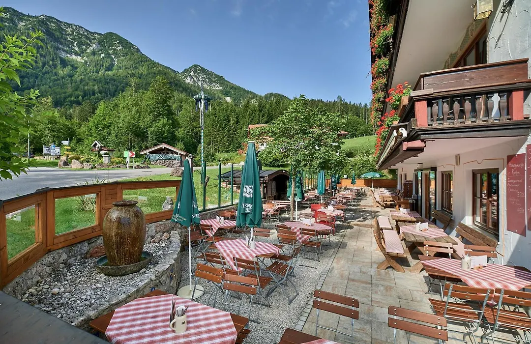 Aktivhotel&Gasthof Schmelz Ihr familienfreundliches Urlaubs Hotel mit Wellness, Almsauna, Chiemgau Karte-1
