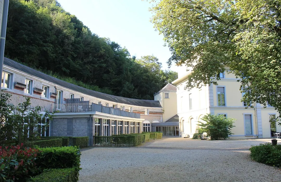 Castel De Pont-A-Lesse-1
