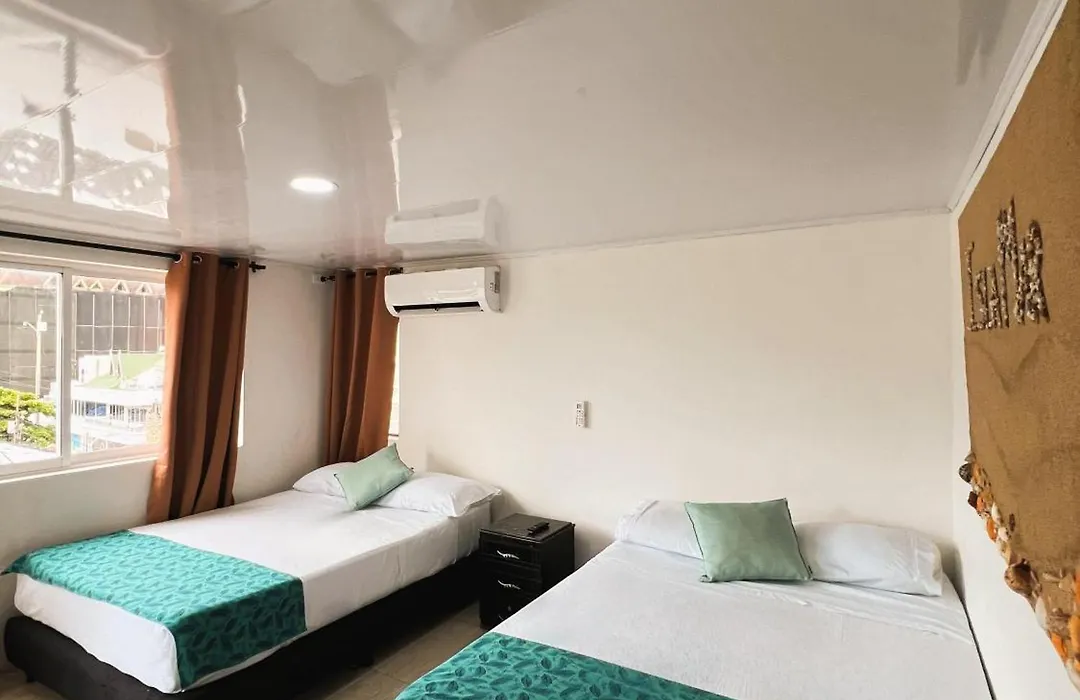 Hostal Islamar-1