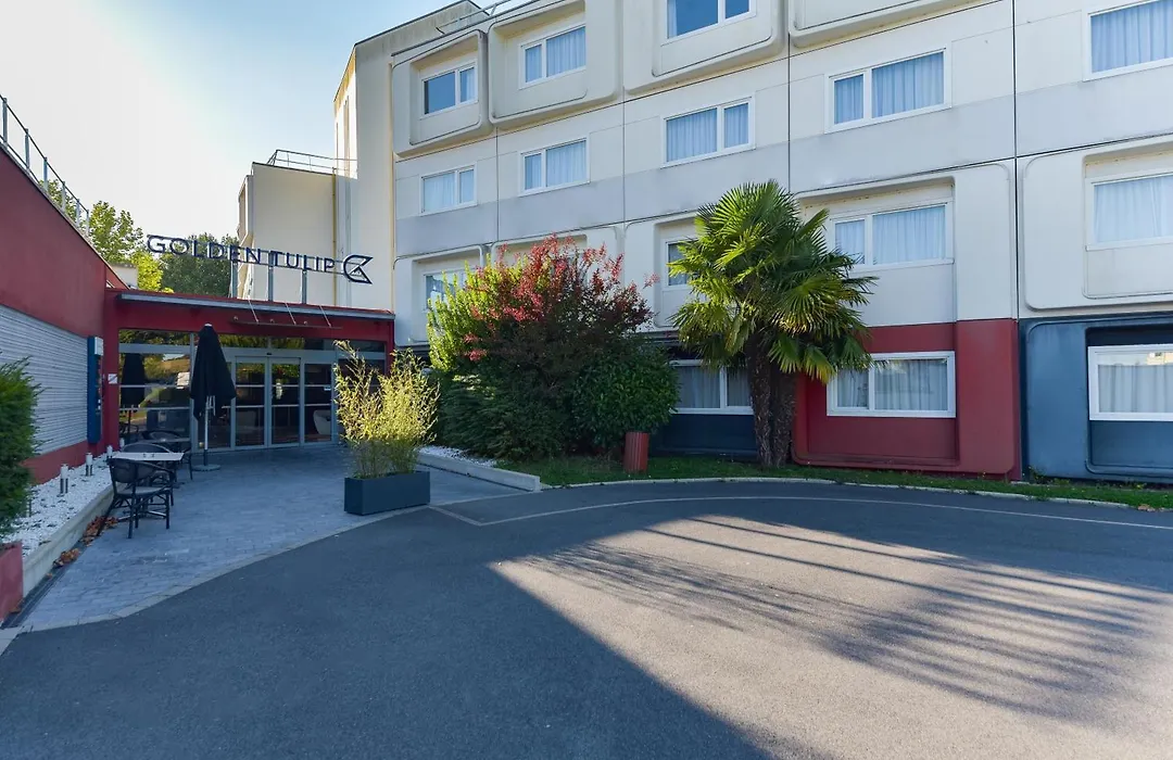 Golden Tulip Roissy Saint Witz-1