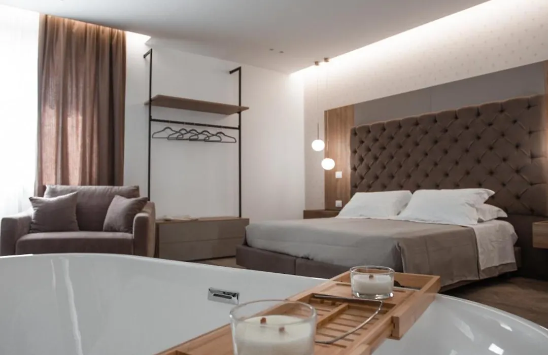 Alexander House Hotel-1