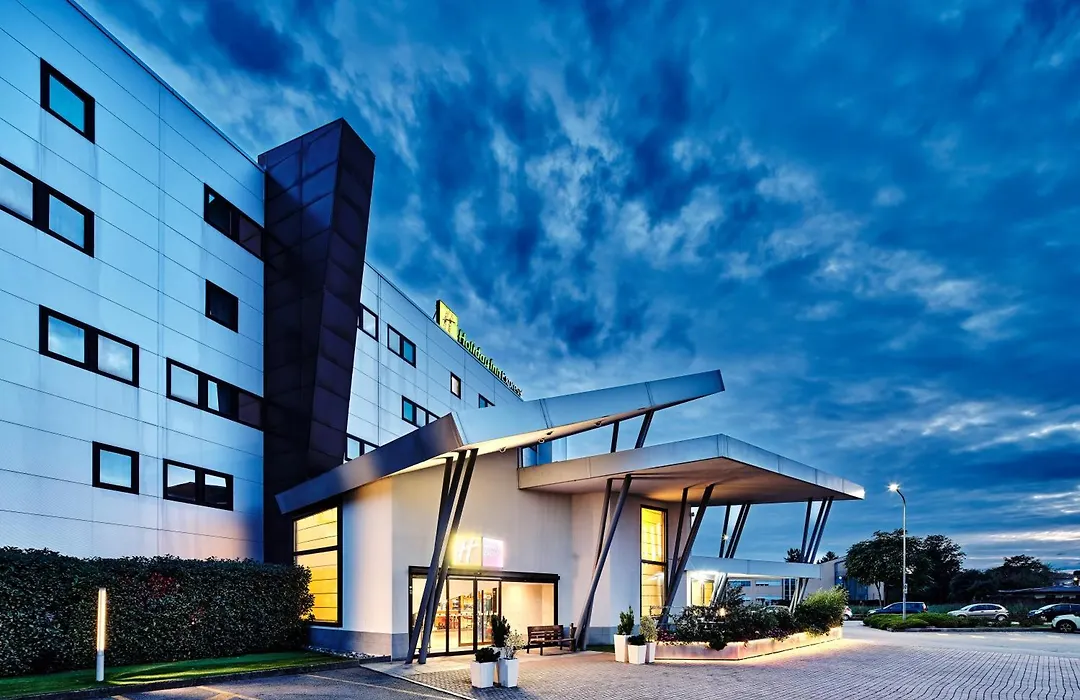 Holiday Inn Express Milan-Malpensa Airport By Ihg-1