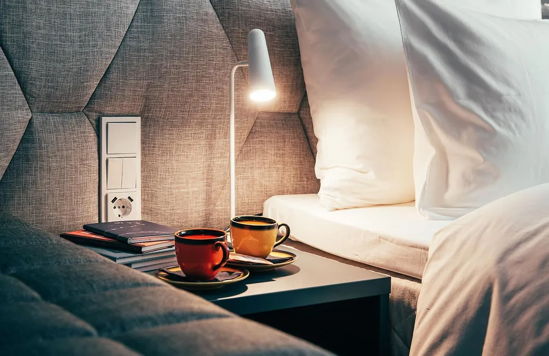 Hotel Ax-1