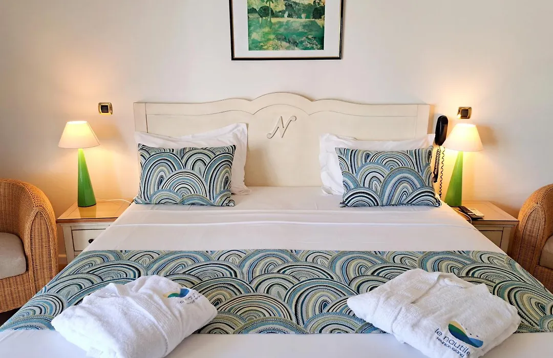 Le Nautile Beachfront-1