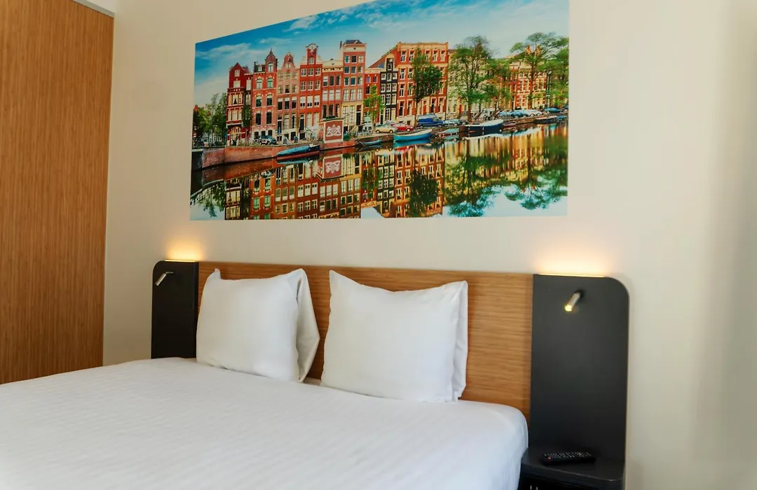easyHotel Amsterdam Arena Boulevard-1
