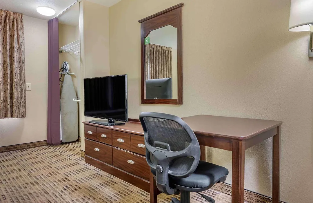Extended Stay America Select Suites - Chicago - O'Hare-1