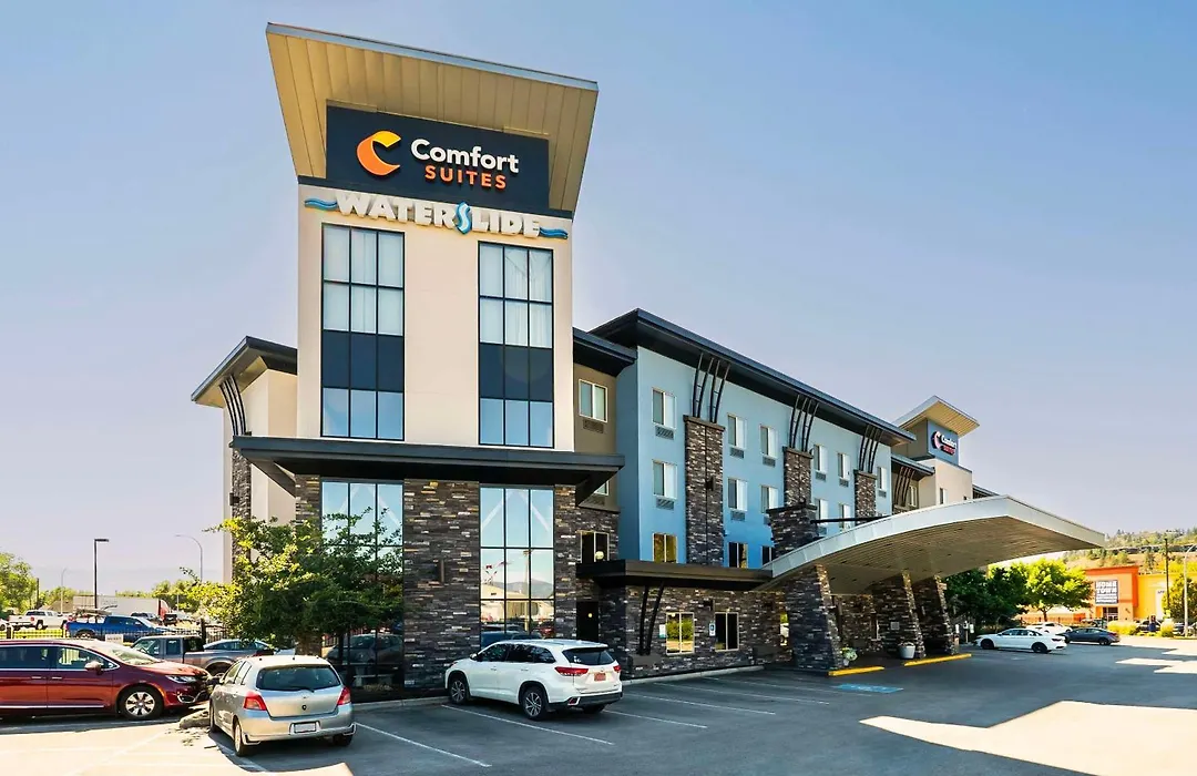 Comfort Suites Kelowna-1