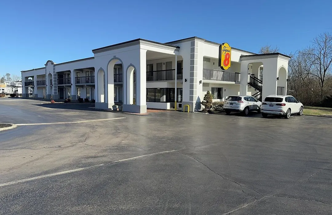 Super 8 By Wyndham Knoxville West/Farragut-1