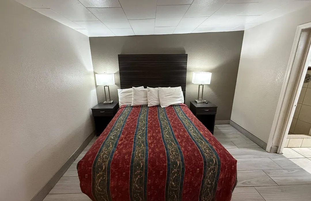 Palms Inn-1