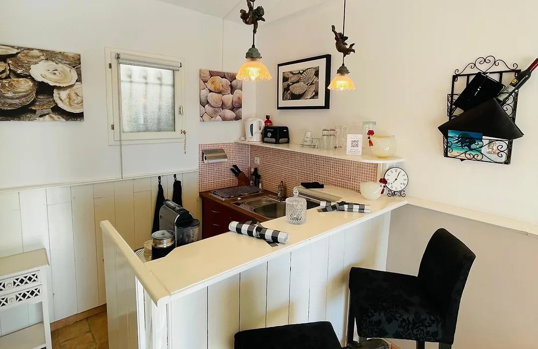 Marie Jean Chambre D'Hotes & Gite-1